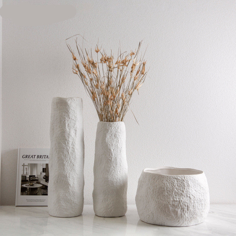 Charming Handcrafted Nordic Ceramic Vase – Minimalist & Earthy Decor Piece