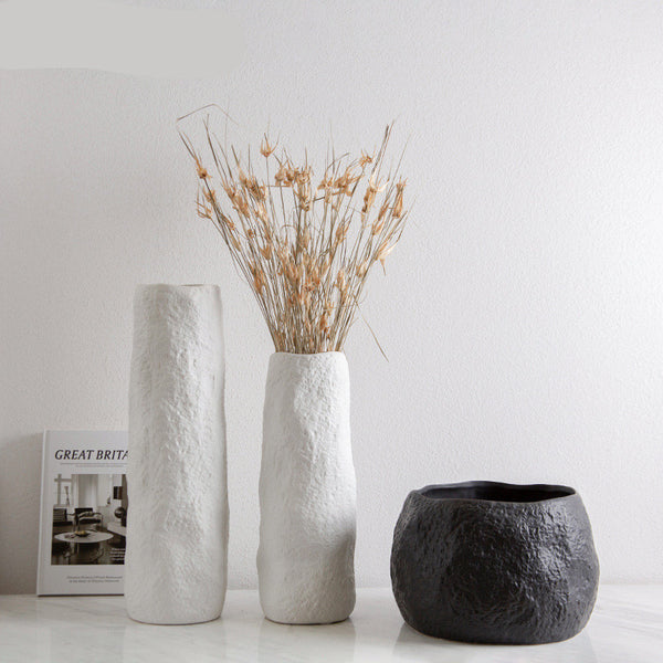 Charming Handcrafted Nordic Ceramic Vase – Minimalist & Earthy Decor Piece