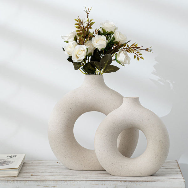 Elegant Biscuit Vase - Modern Frosted Porcelain for Stylish Home Decor