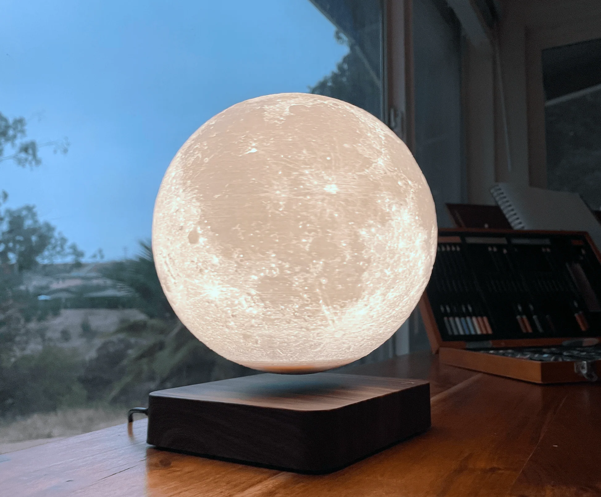 3D Levitating Moon Lamp - 16 Color LED Floating Night Light, Touch Control, USB